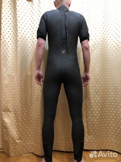 Гидрокостюм