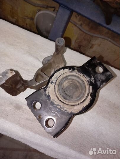 Подушка двигателя ниссан кашкай