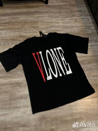 Футболка vlone
