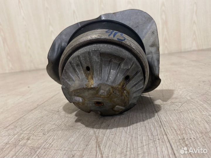 Подушка двигателя Mercedes Benz E250 W211 M272.922