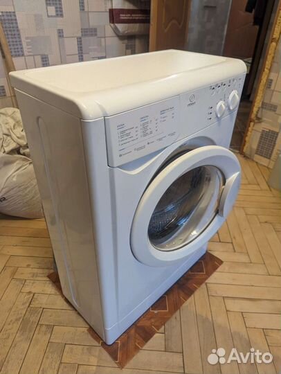 Стиральная машина indesit