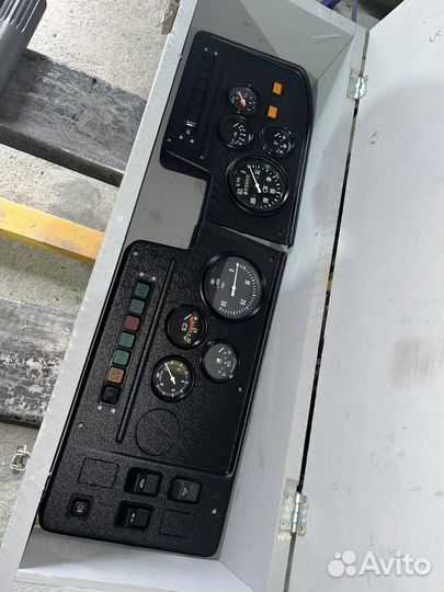 Панель приборов на Урал 4320 оригинал