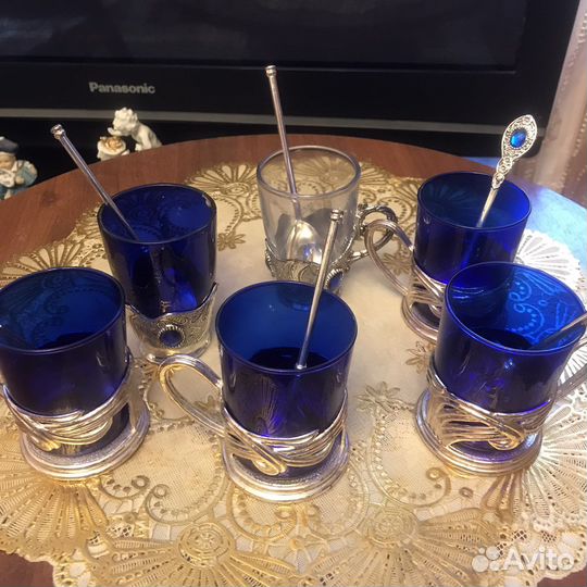 Чашечки под кофе синии с ложечками