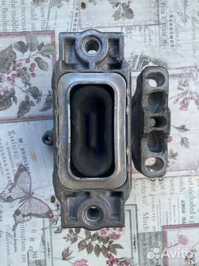 Опора двигателя VAG 1K0 199 262 AJ