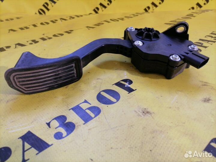 Педаль газа Toyota Rav4 40 2013-2019 2.0 3ZR FE