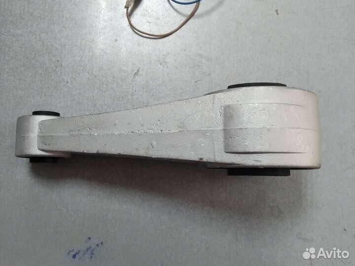 Задняя опора двигателя Шевроле Лаччети