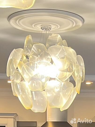 Люстра пластик (2шт)
