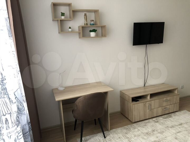 2-к. квартира, 57 м², 14/17 эт.