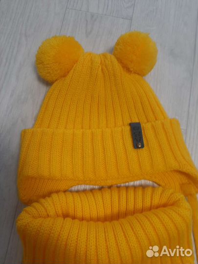 Комплект шапка и снуд