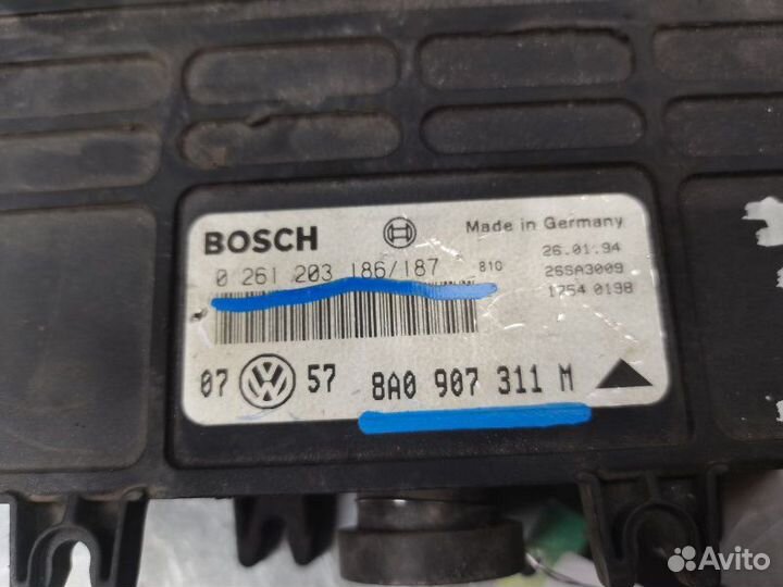 Блок управления двигателем Volkswagen Golf