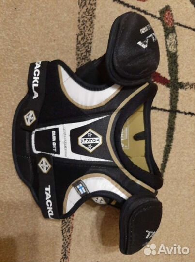 Нагрудник хоккейный jr m