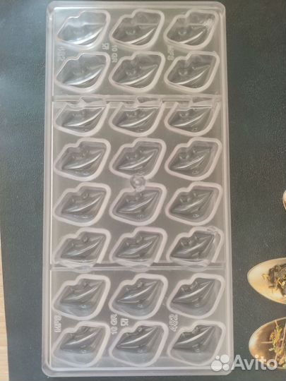 Поликарбонатная форма для шоколада