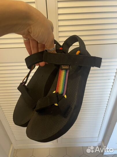 Сандалии teva 37