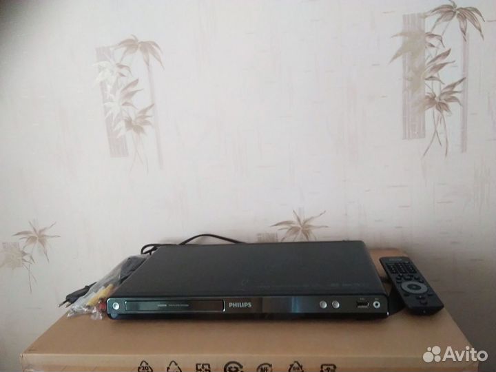 DVD-плеер Philips dvp3586k