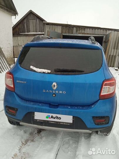 Renault Sandero Stepway 1.6 МТ, 2017, битый, 115 000 км