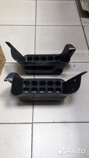 Подножки Toyota Dyna, Toyoace 1995-2000