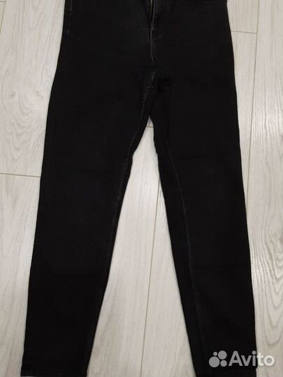 Джинсы женские