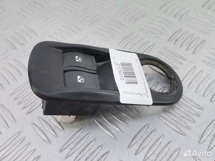 Блок для Opel Vivaro A