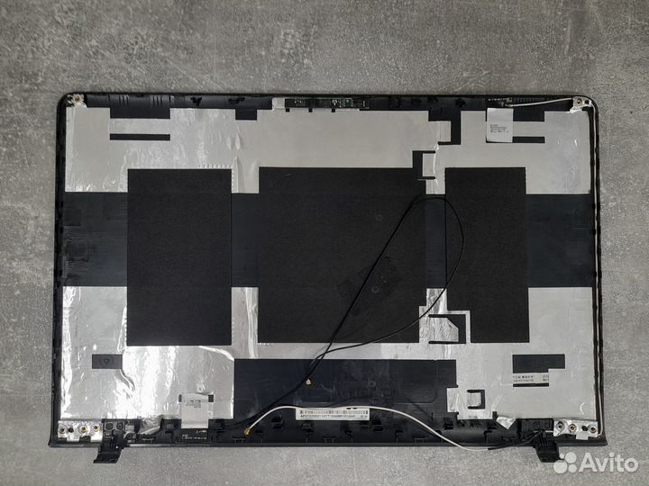 Крышка матрицы Samsung NP355V5X BA81-17602A черная