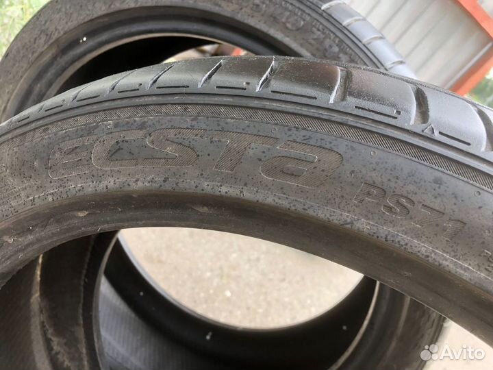 Kumho Ecsta PS71 225/40 R19 и 225/35 R19