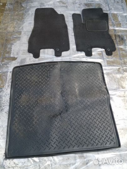 Автомобильные коврики резиновые Дастер