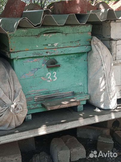 Ульи для пчел, дадан с рамками