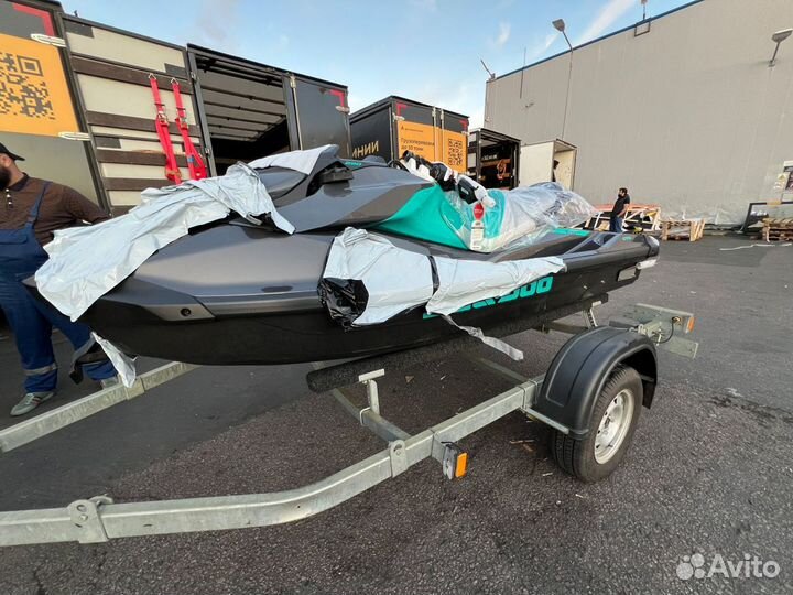 Новый гидроцикл BRP Sea-Doo GTR 230