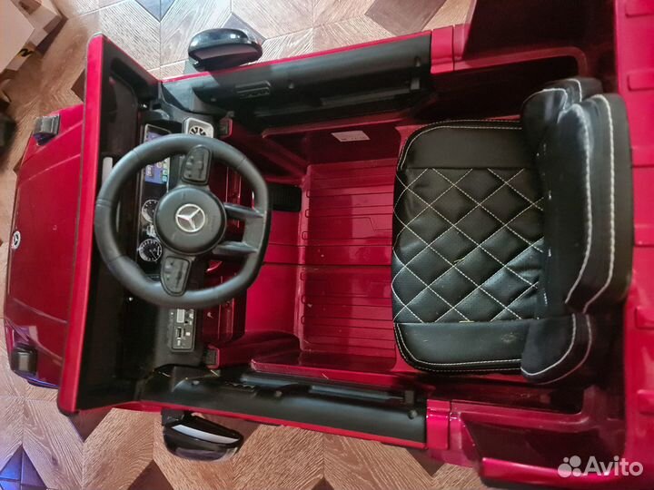 Детская машина на аккумуляторе с пультом