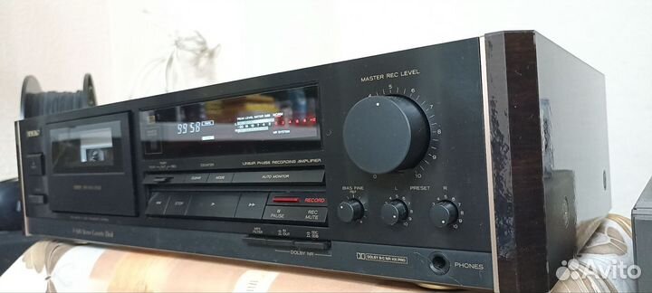 Кассетная дека Teac v-680