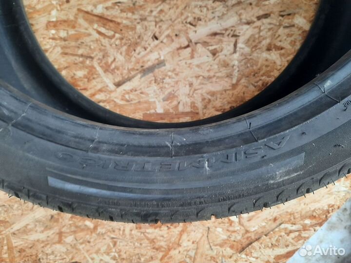 Pirelli P Zero 305/35 R22