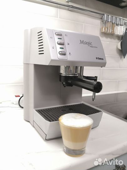 Кофеварка Saeco Magic
