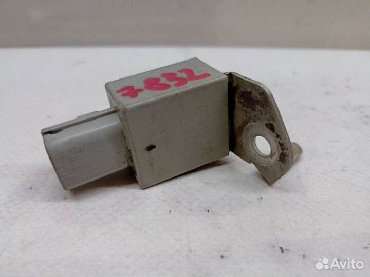 Конденсатор Toyota Avensis ZZT251 1ZZ-FE 2008