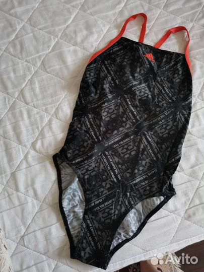 Купальник слитный на девочку 10-12 лет
