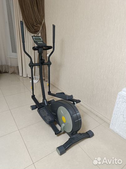 Эллиптический тренажер torneo