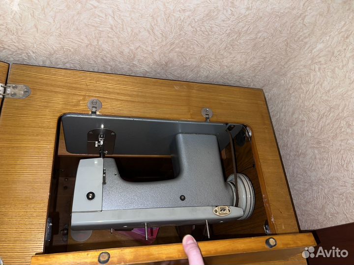 Швейная машина