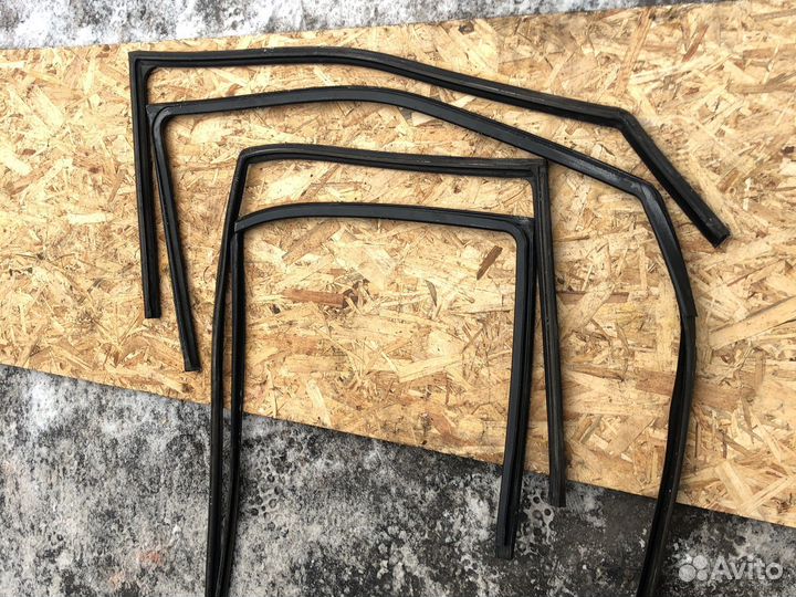 Бмв е36 уплотнители стекла комплект