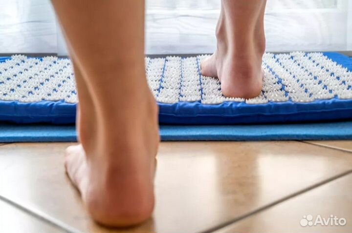 Коврик массажный игольчатый с валиком