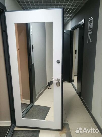 Ремонт дверей Замена панелей и замков,реставрация