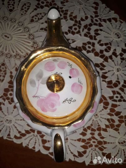 Чайники, сахарницы, масленки, чашки СССР