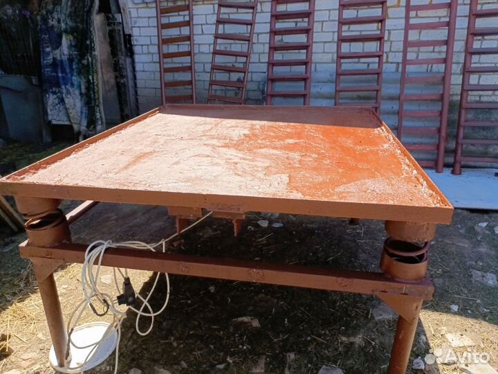 Станок для производства блоков,брусчатки,вибростол