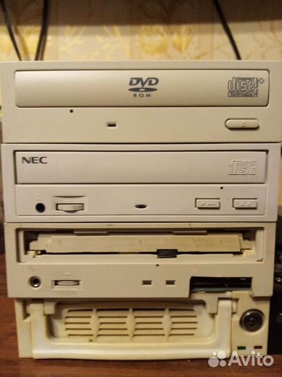 CD, DVD, flopy 3.5 и 5