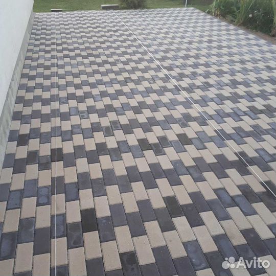 Укладка тротуарной плитки и благоустройство