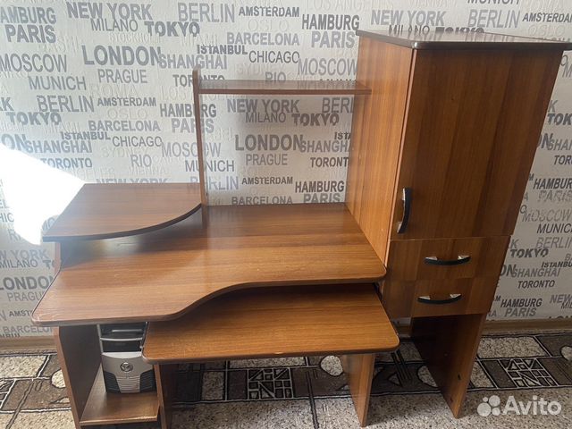 Компьютерный стол