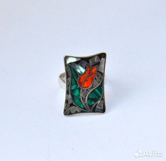 Серьги, кольцо с эмалью, коралл, малахит, перит