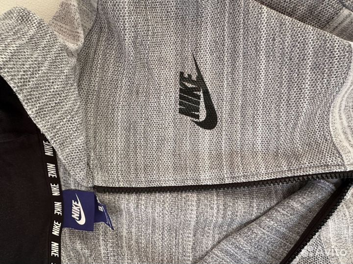 Толстовка Nike Sportswear Advance