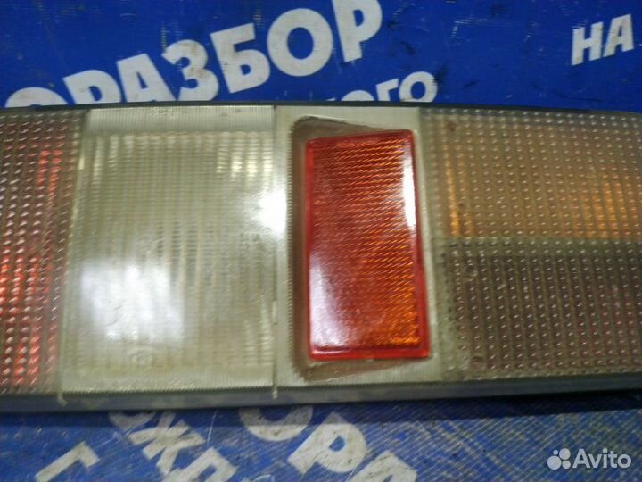 Задний левый фонарь Иж 2126 хэтчбек 2106 1999
