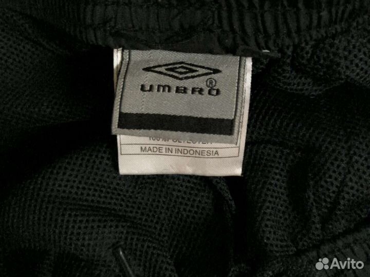 Шорты umbro с лампасами