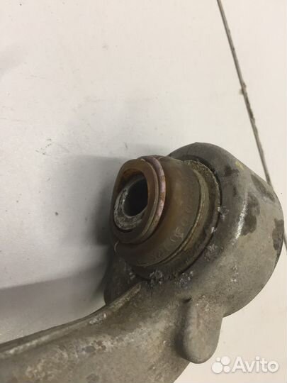 Рычаг подвески задний верхний правый (Jaguar XJ)