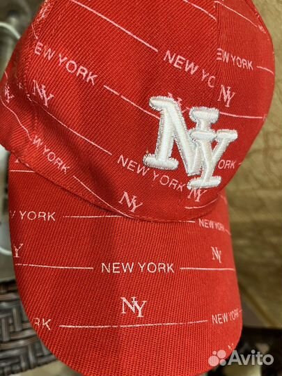 Бейсболка новая