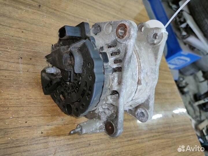 Генератор Skoda Octavia A4 Tour на запчасти